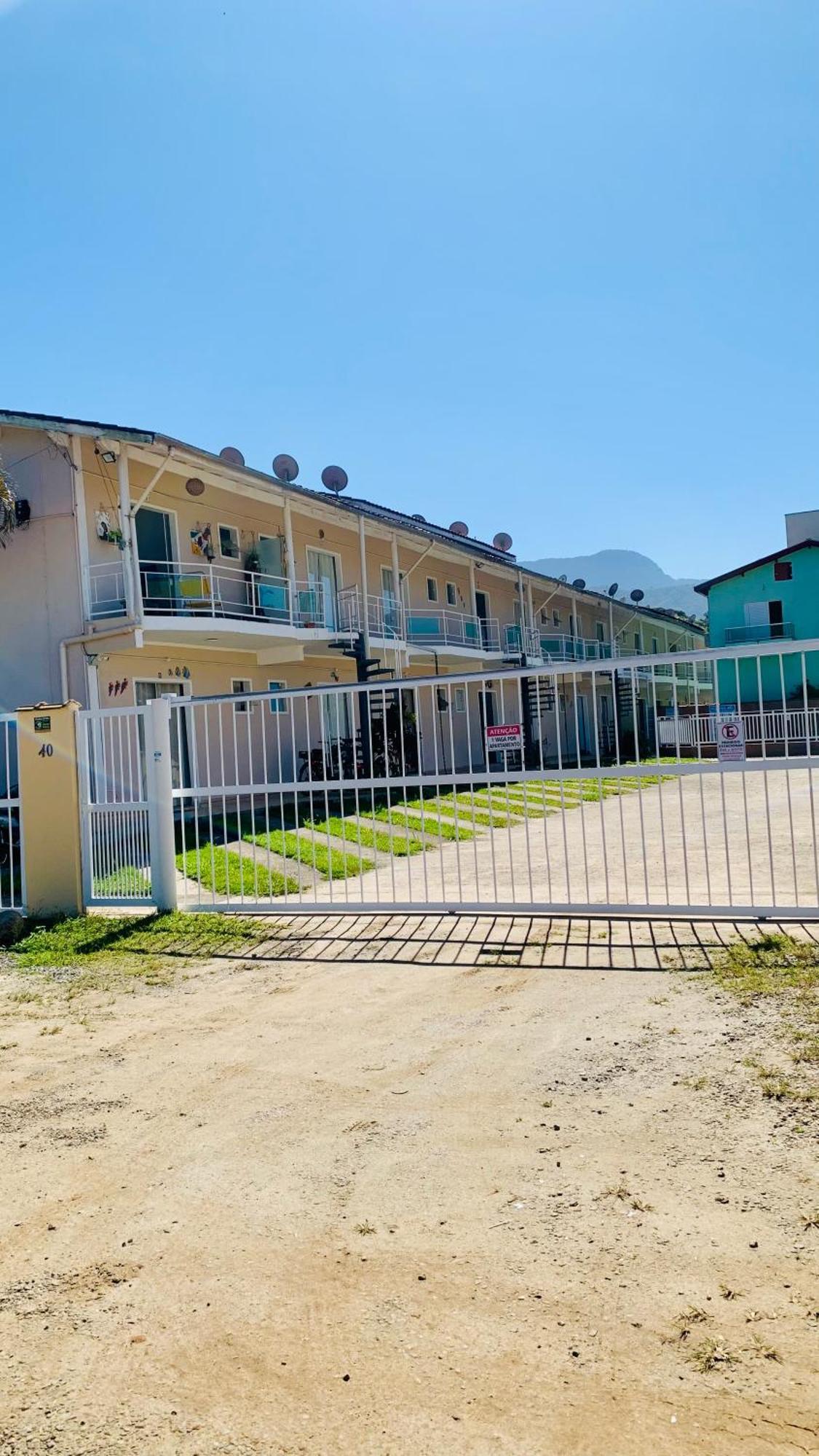 Apartment Em